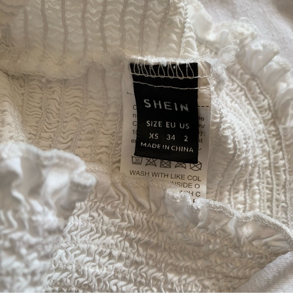 White Puff Sleeve Smocked Crop Top - Picture 4 of 4